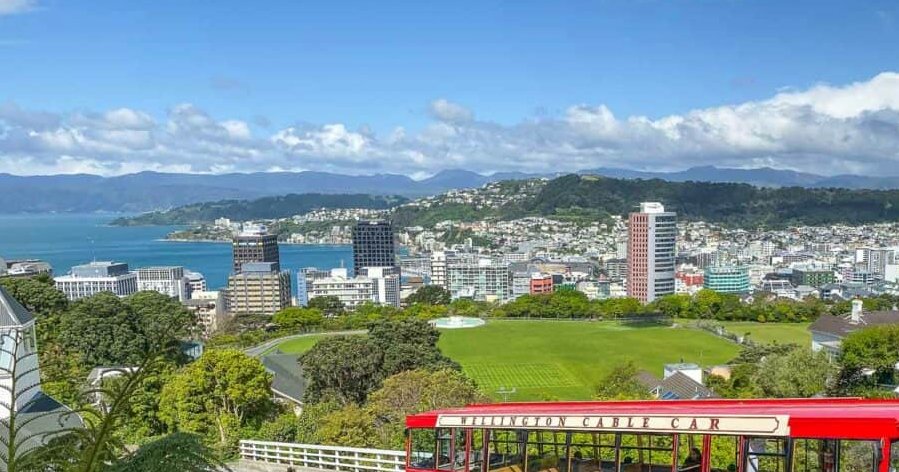 Group on a scenic tour in Wairarapa